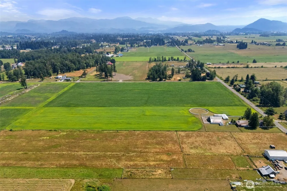 21304 SE 448th Street Enumclaw, WA 98022