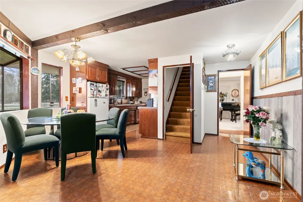 21304 SE 448th Street Enumclaw, WA 98022