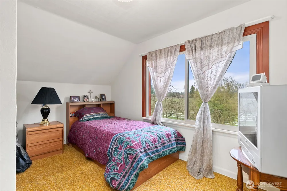 21304 SE 448th Street Enumclaw, WA 98022
