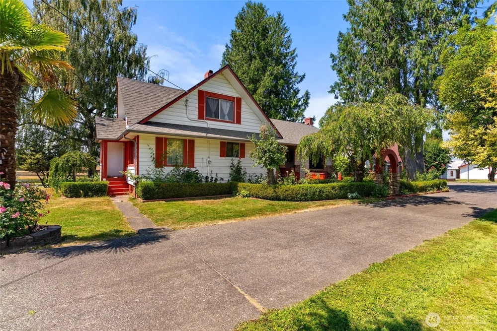 21304 SE 448th Street Enumclaw, WA 98022