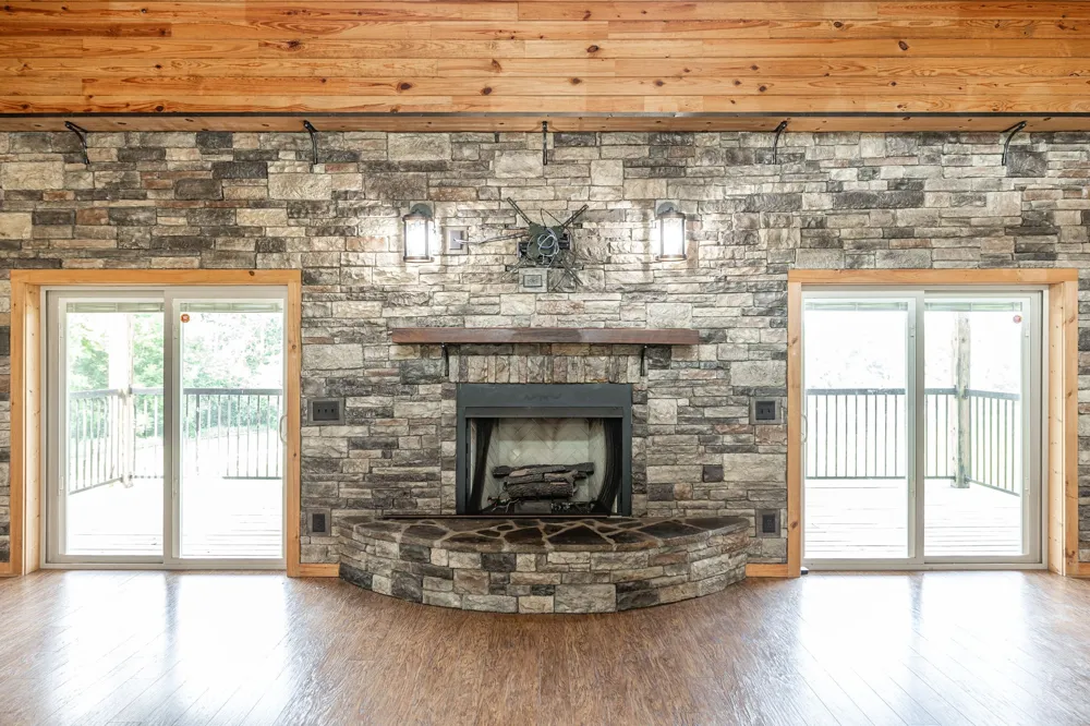 2726 New Hall Rd Greenbrier, TN 37073