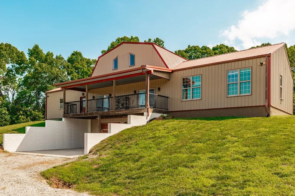 2726 New Hall Rd Greenbrier, TN 37073