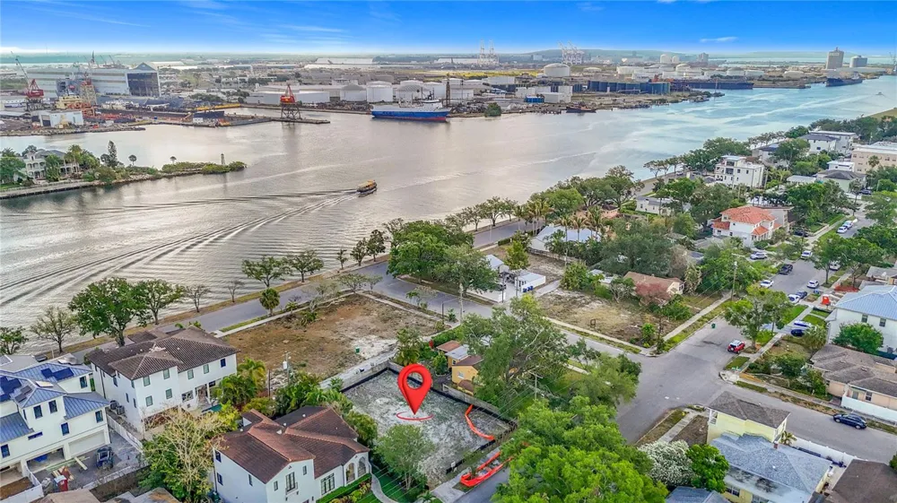 329 COLUMBIA DRIVE Tampa, FL 33606