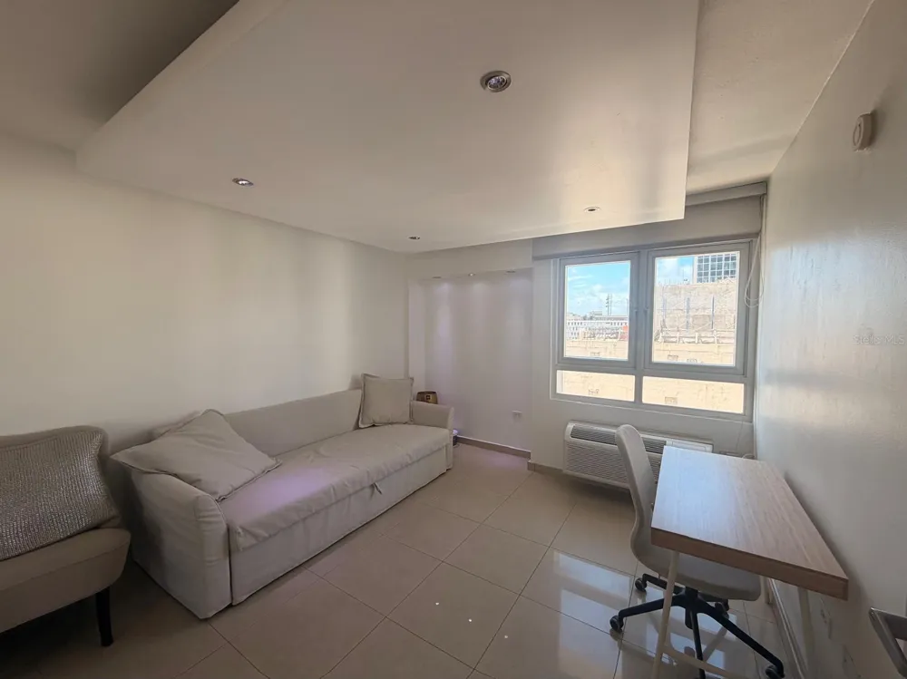 Metro Plaza Tower  305 CALLE VILLAMIL San Juan, PR 00926