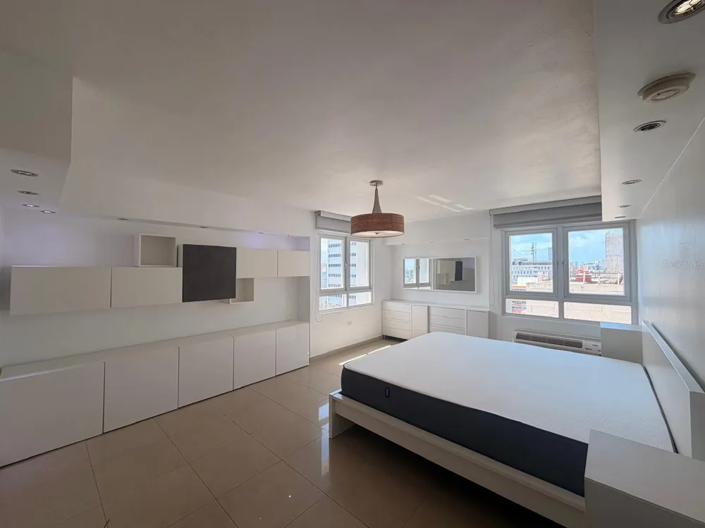Metro Plaza Tower  305 CALLE VILLAMIL San Juan, PR 00926