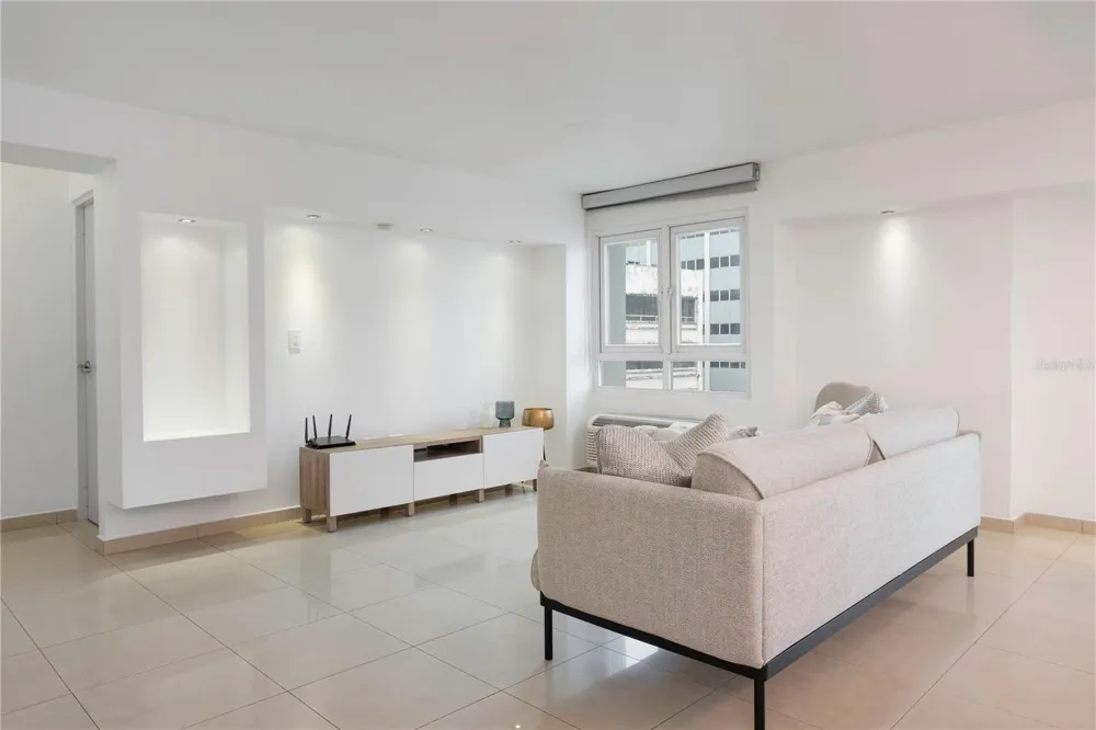Metro Plaza Tower  305 CALLE VILLAMIL San Juan, PR 00926