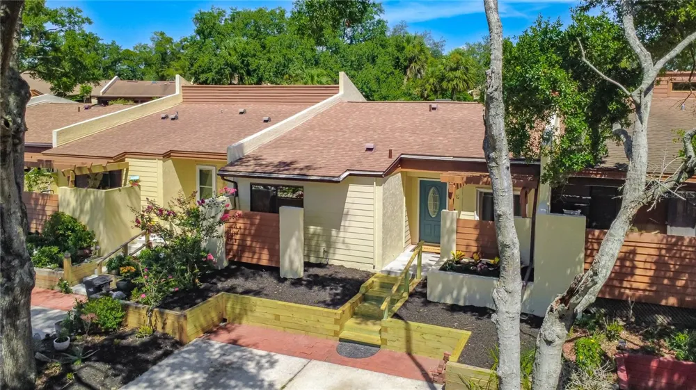 712 TEAL LANE Altamonte Springs, FL 32701