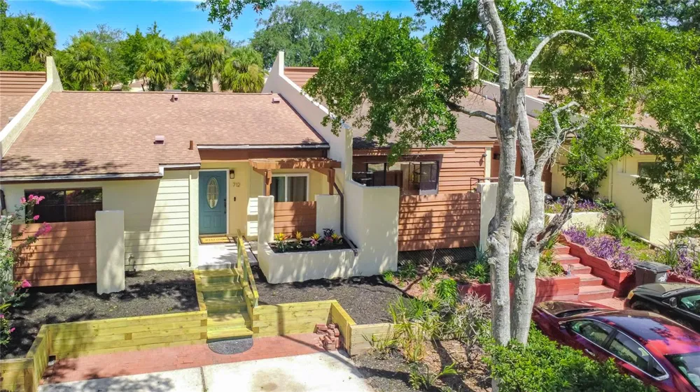 712 TEAL LANE Altamonte Springs, FL 32701