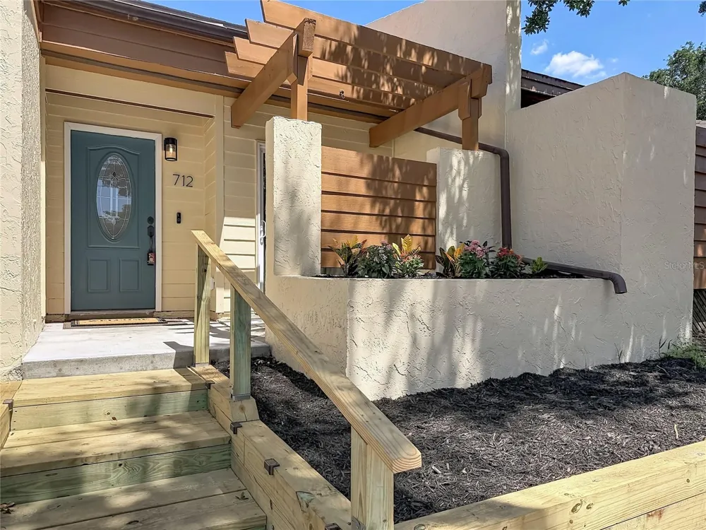 712 TEAL LANE Altamonte Springs, FL 32701