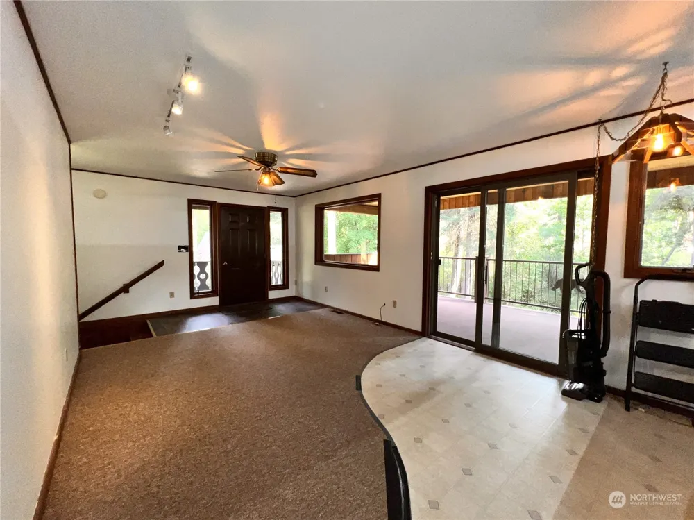 5 Vista Drive Republic, WA 99166