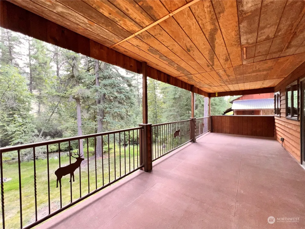 5 Vista Drive Republic, WA 99166