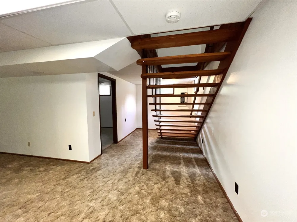 5 Vista Drive Republic, WA 99166