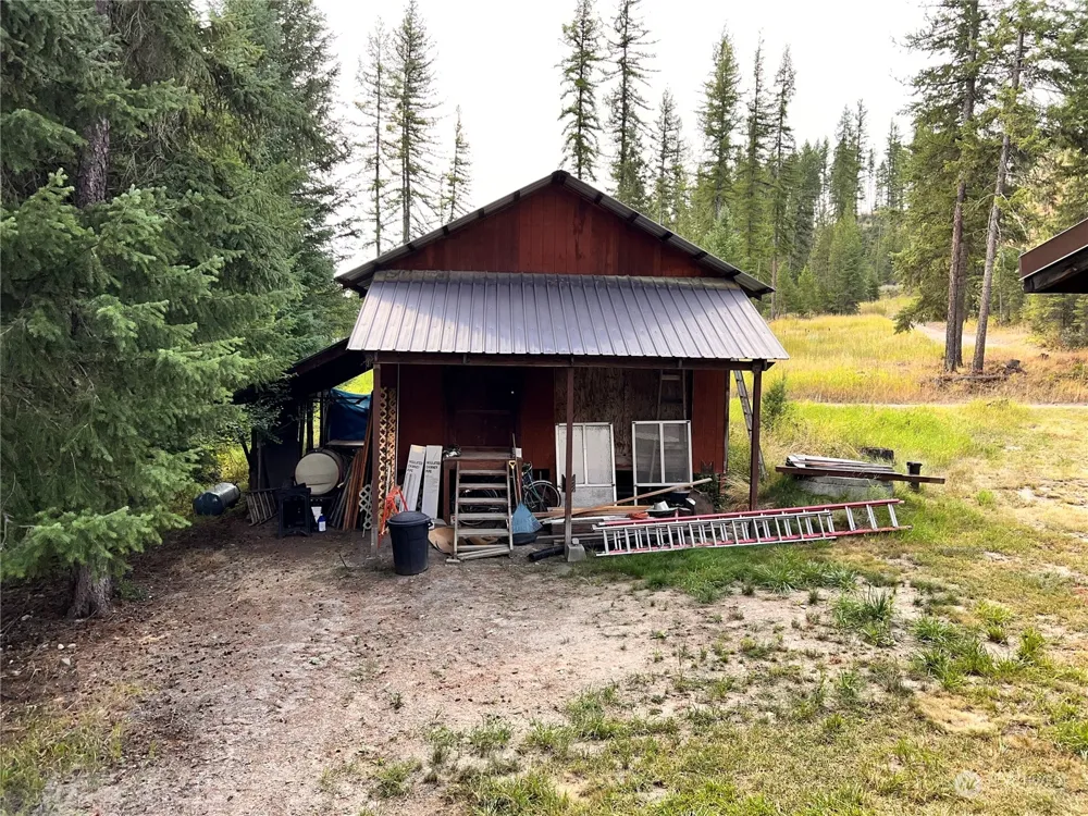5 Vista Drive Republic, WA 99166