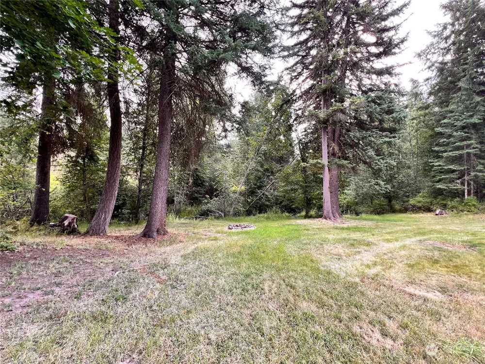 5 Vista Drive Republic, WA 99166