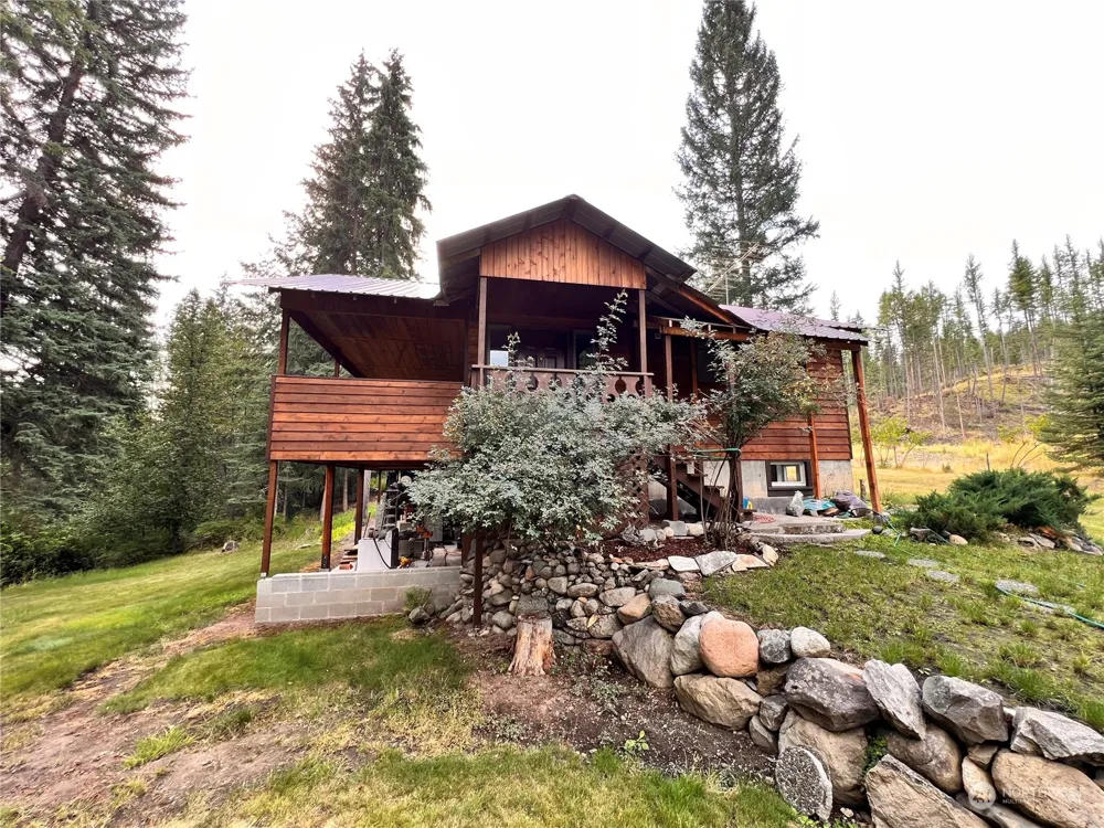 5 Vista Drive Republic, WA 99166