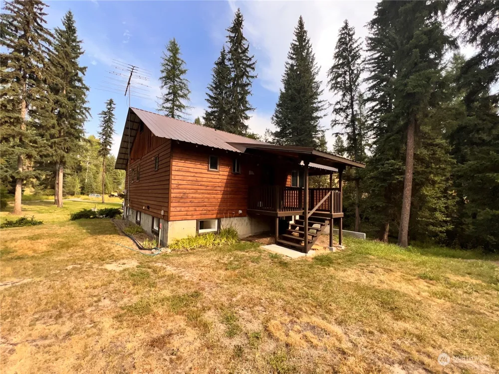 5 Vista Drive Republic, WA 99166