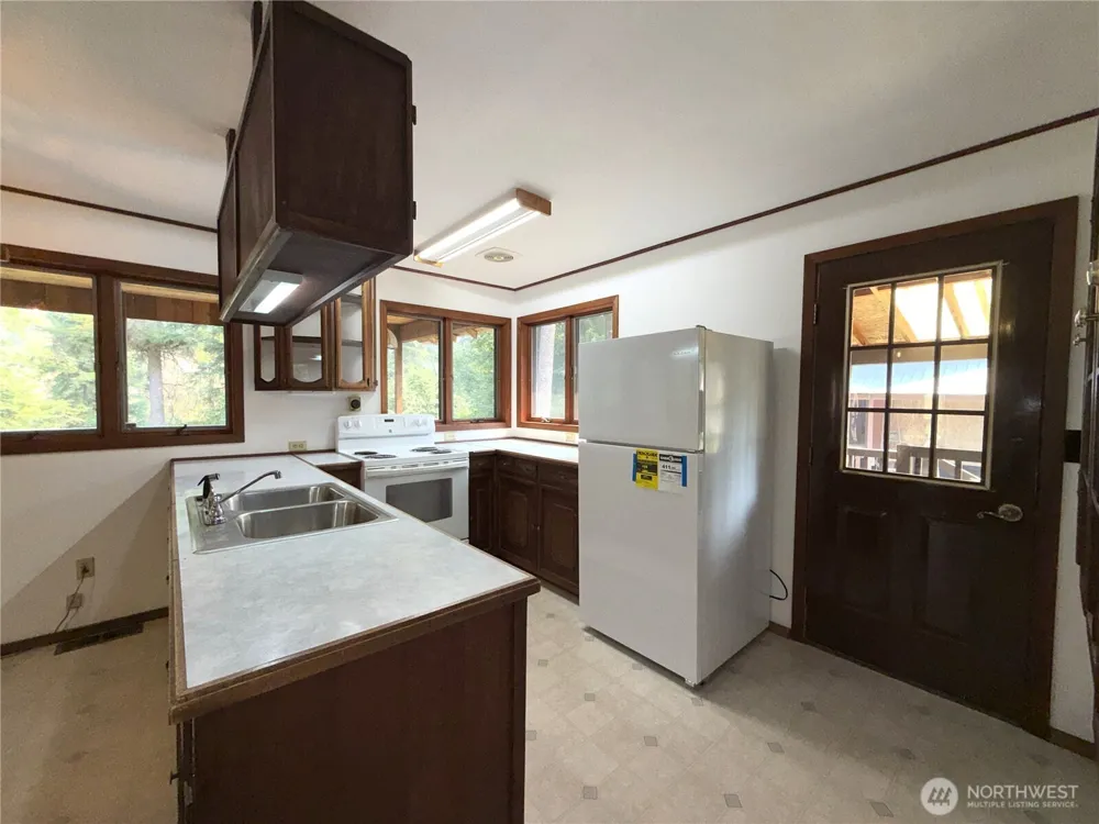 5 Vista Drive Republic, WA 99166