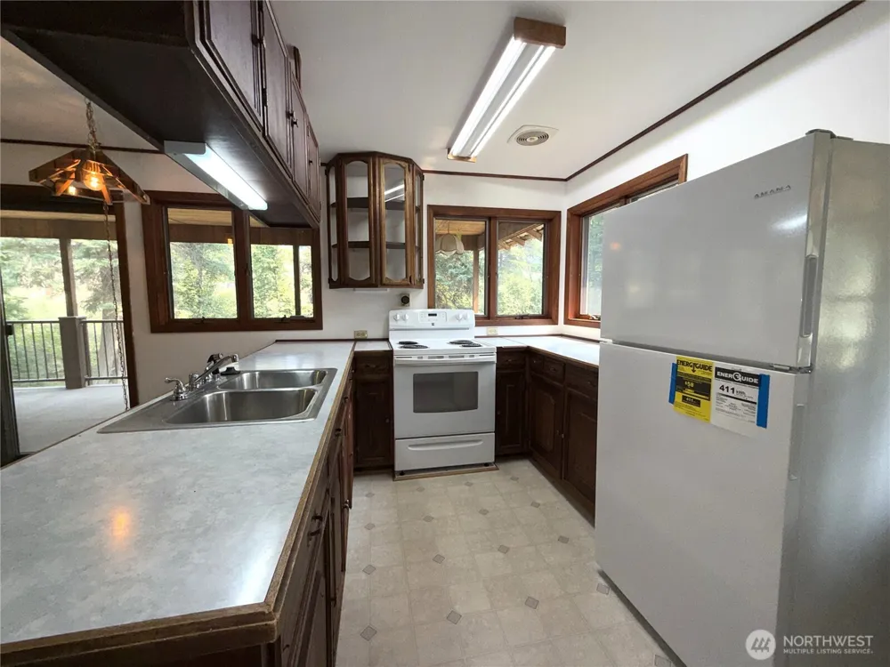 5 Vista Drive Republic, WA 99166