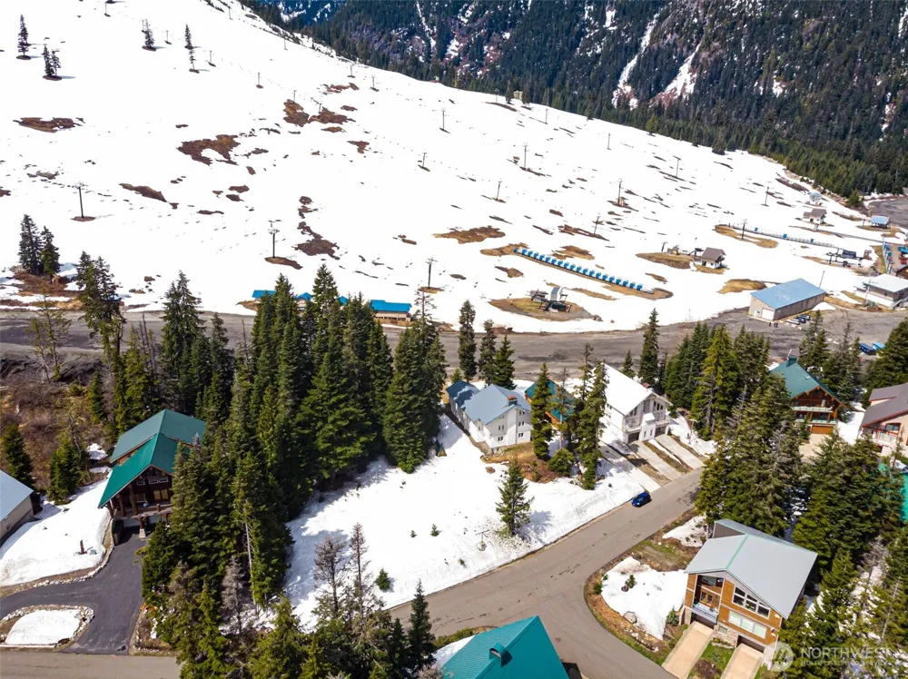 3 C&D Kendall Peak Way Snoqualmie Pass, WA 98068