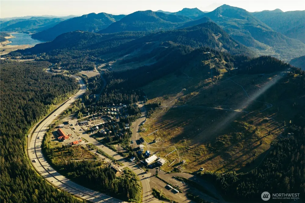 3 C&D Kendall Peak Way Snoqualmie Pass, WA 98068