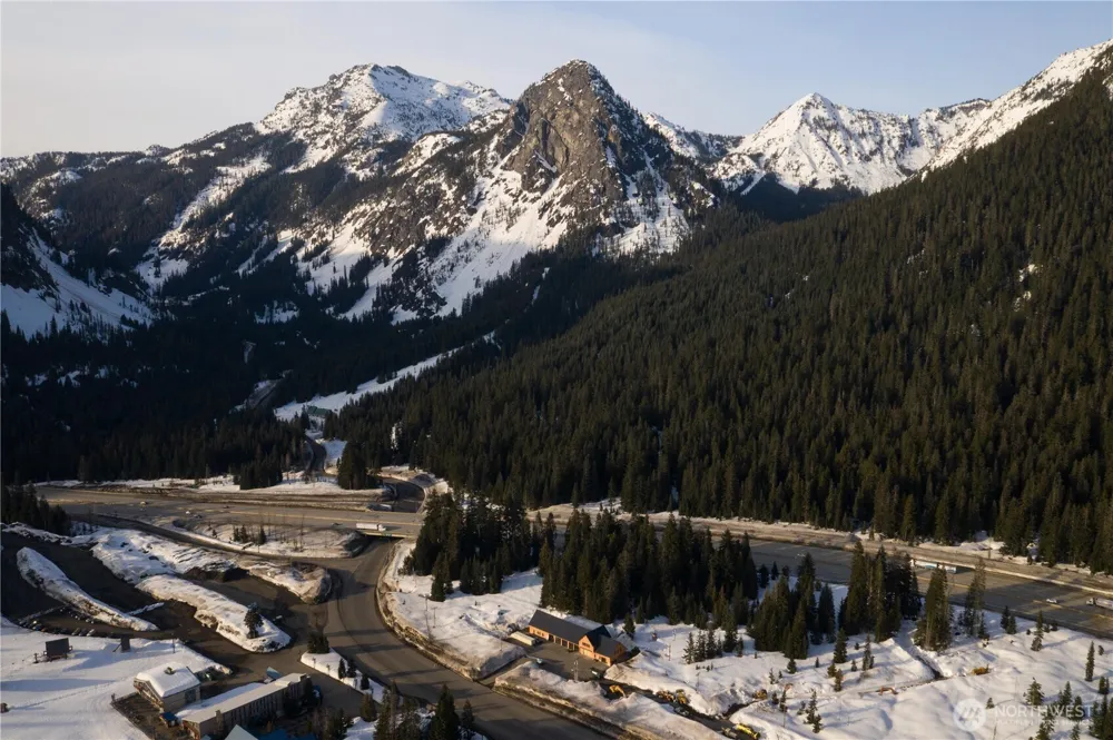 3 C&D Kendall Peak Way Snoqualmie Pass, WA 98068