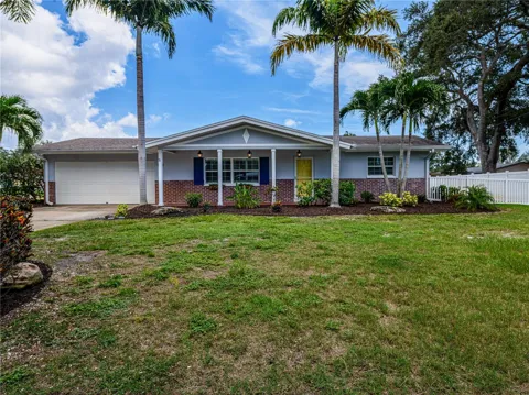 1661 ALGONQUIN DRIVE