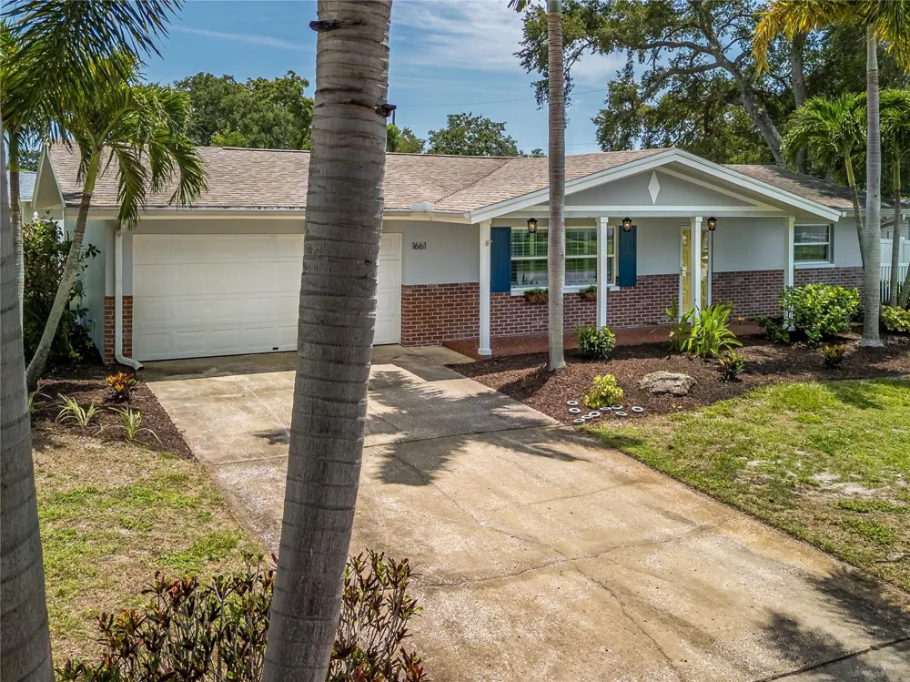 1661 ALGONQUIN DRIVE Clearwater, FL 33755