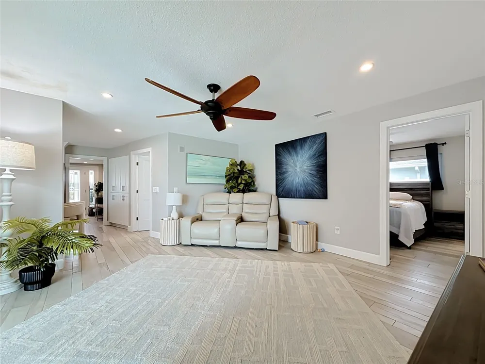 6351 3RD PALM POINT St Pete Beach, FL 33706