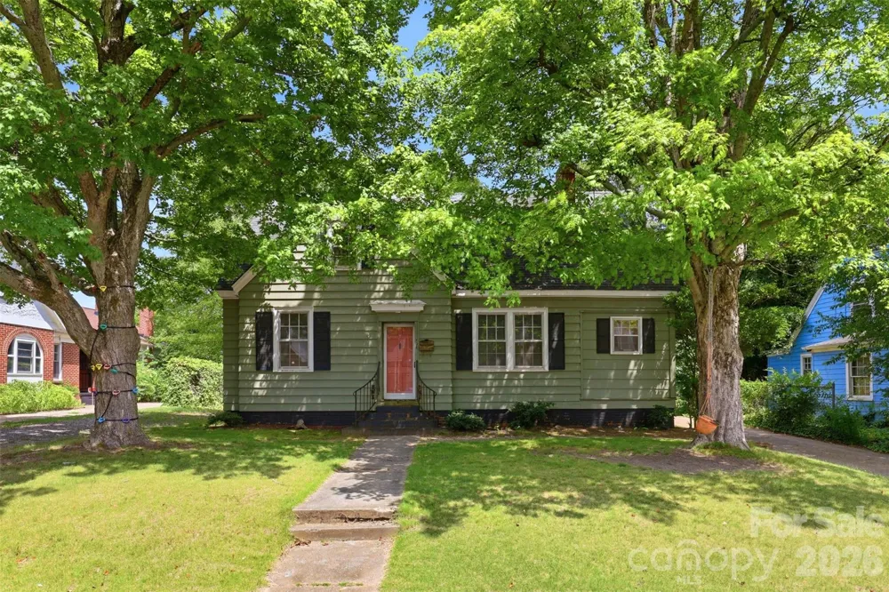 704 Washington Street Shelby, NC 28150
