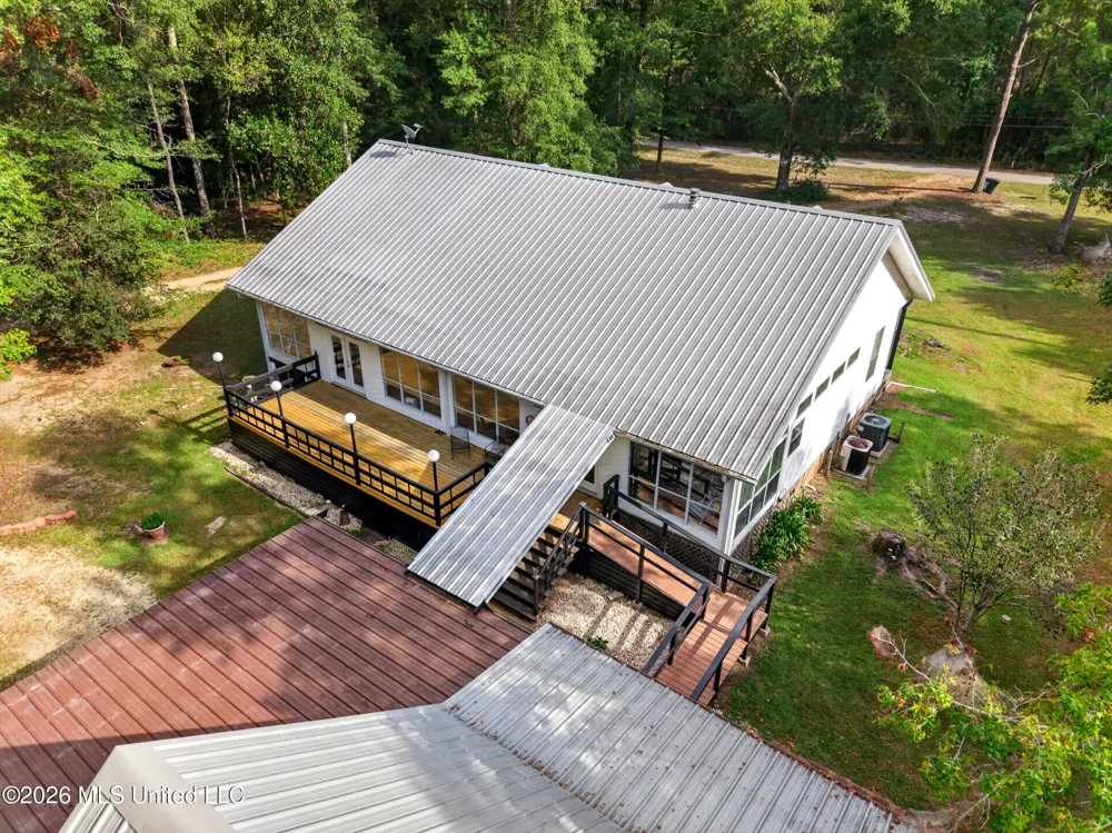 61 Pinetucky Road Carriere, MS 39426