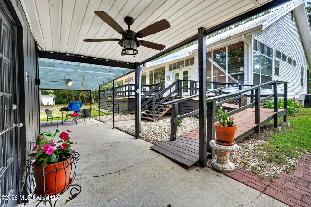 61 Pinetucky Road Carriere, MS 39426