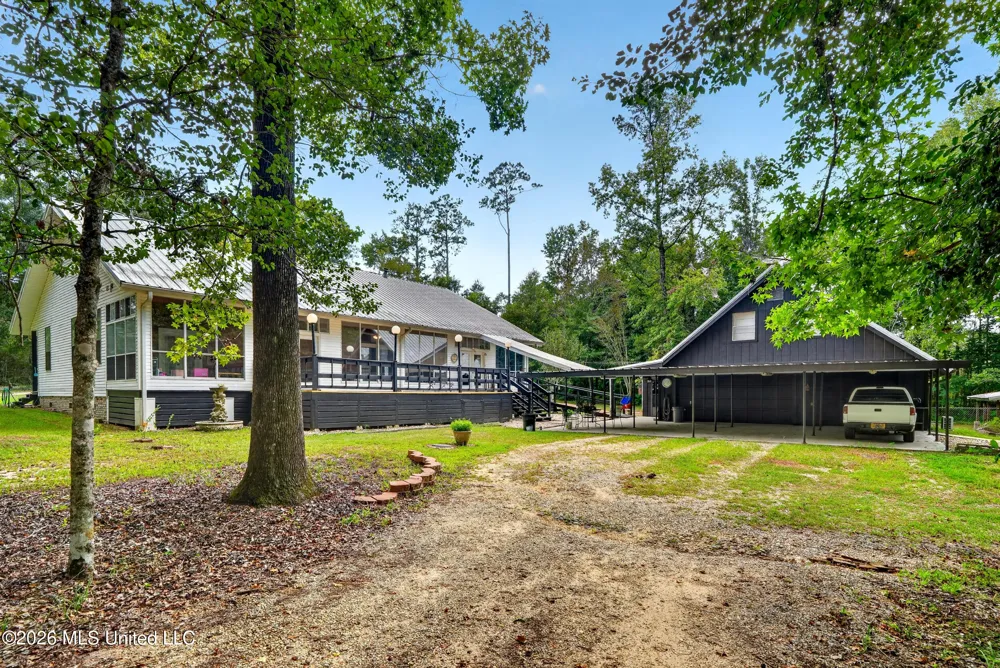 61 Pinetucky Road Carriere, MS 39426