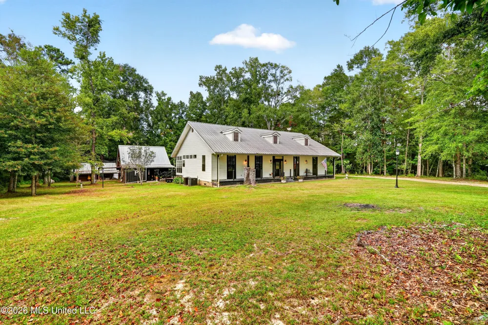 61 Pinetucky Road Carriere, MS 39426