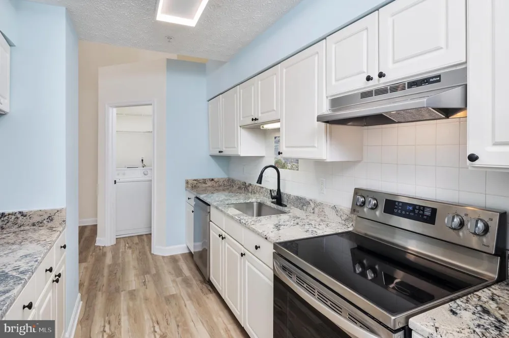 619 ADMIRAL DRIVE #401 Annapolis, MD 21401