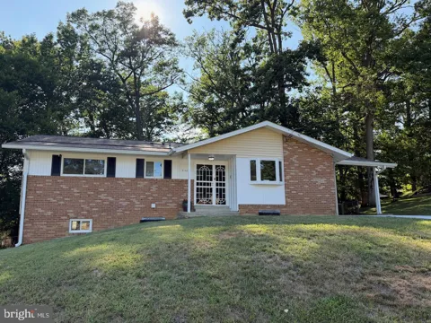 6505 ACORN COURT