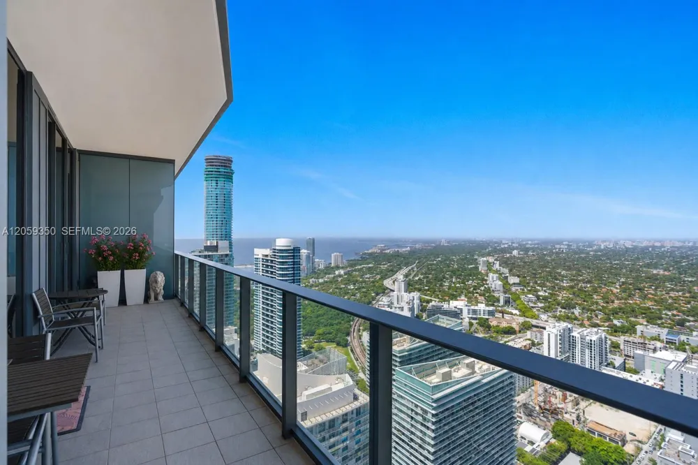1000 Brickell #PH6106 Miami, FL 33131