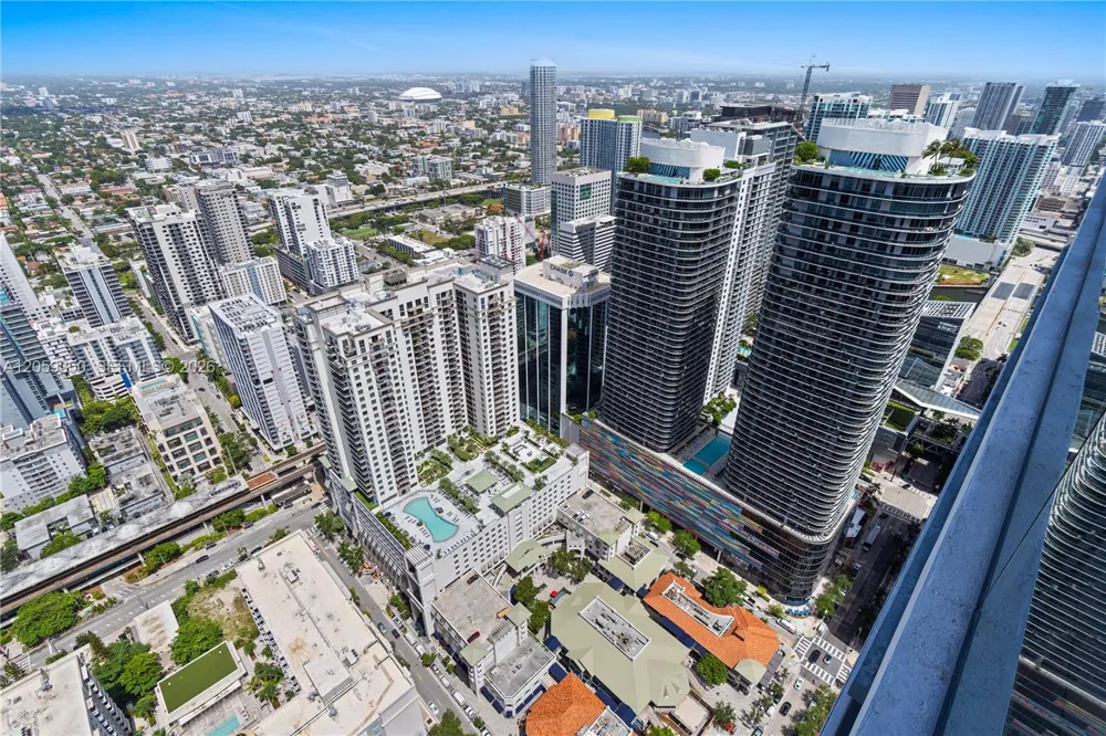 1000 Brickell #PH6106 Miami, FL 33131