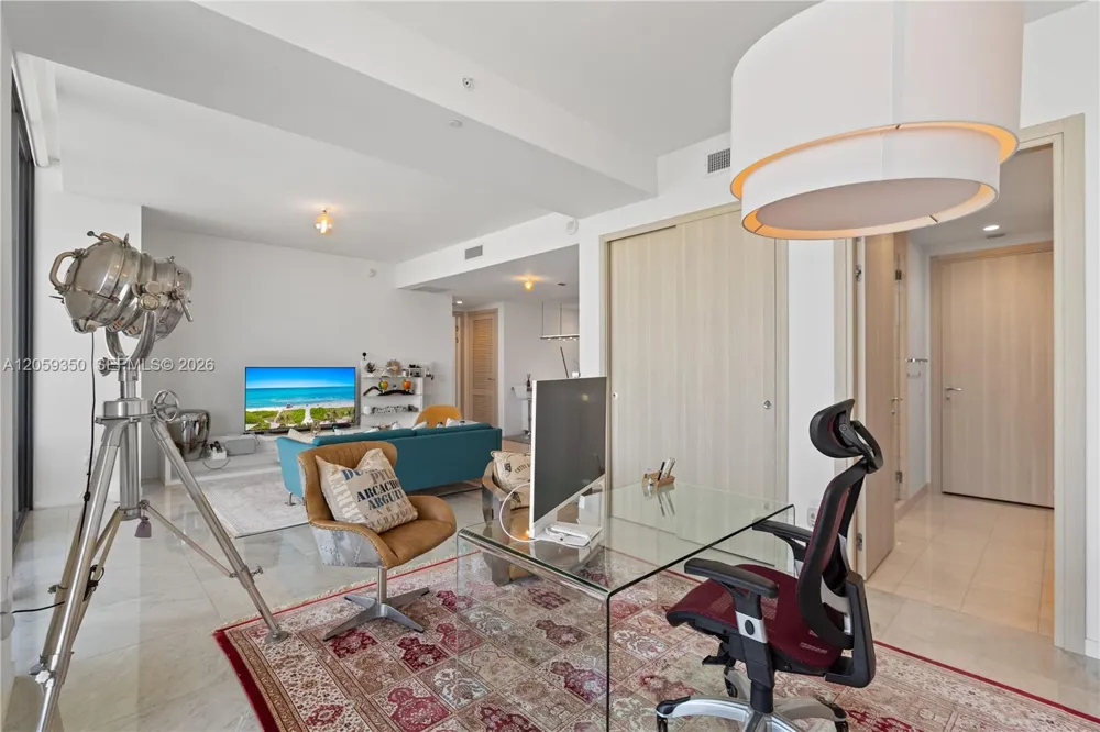 1000 Brickell #PH6106 Miami, FL 33131