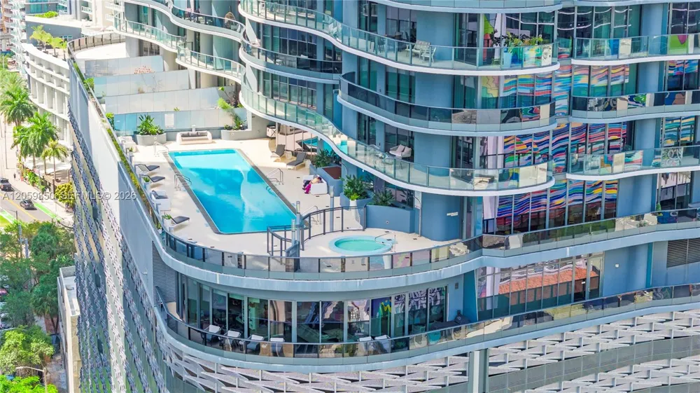 1000 Brickell #PH6106 Miami, FL 33131