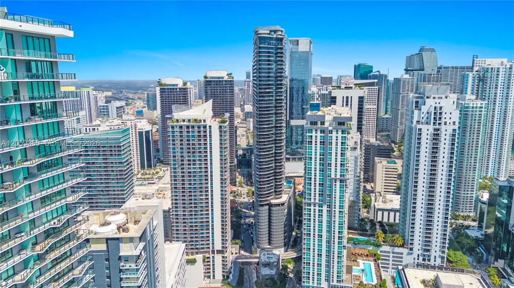 1000 Brickell #PH6106 Miami, FL 33131