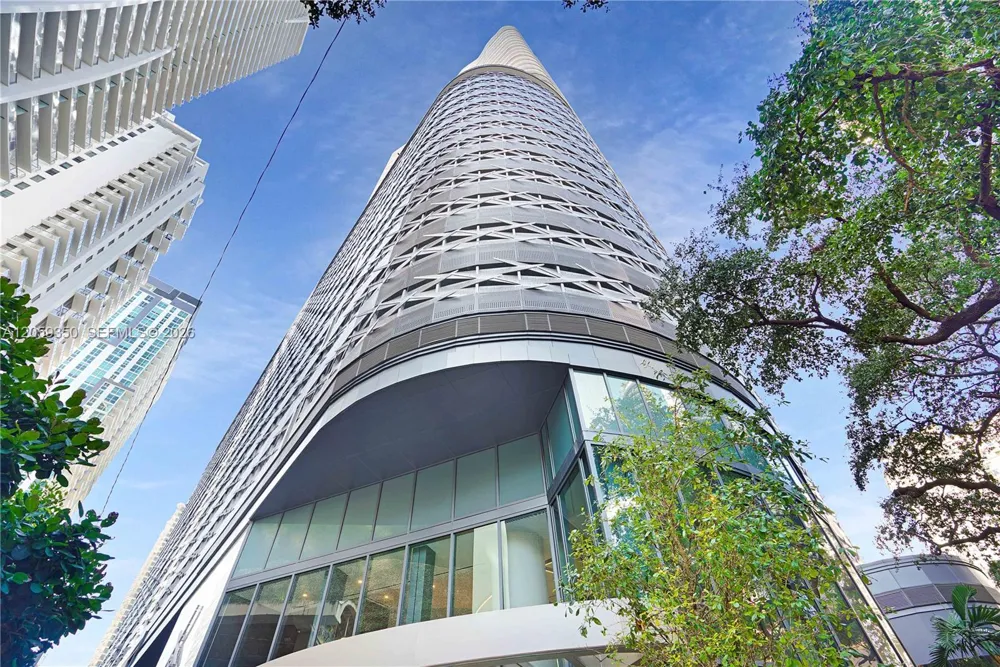 1000 Brickell #PH6106 Miami, FL 33131