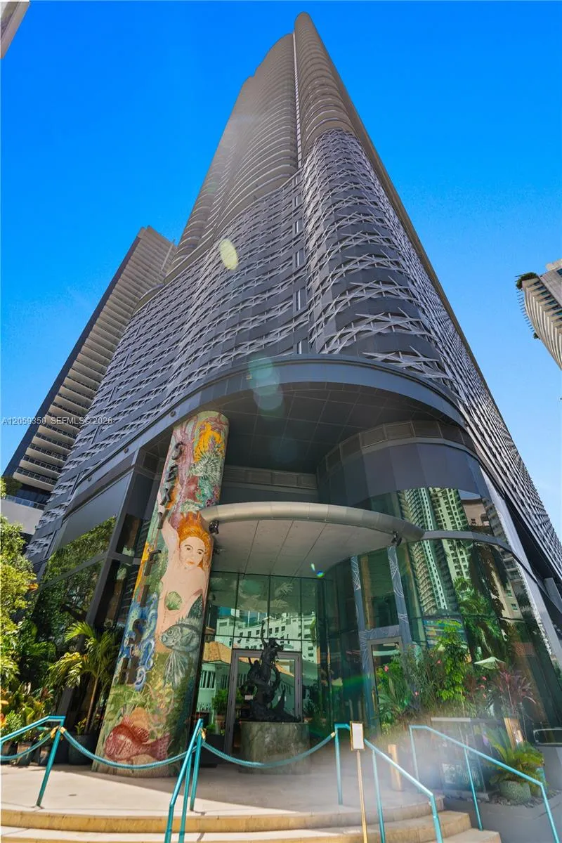 1000 Brickell #PH6106 Miami, FL 33131