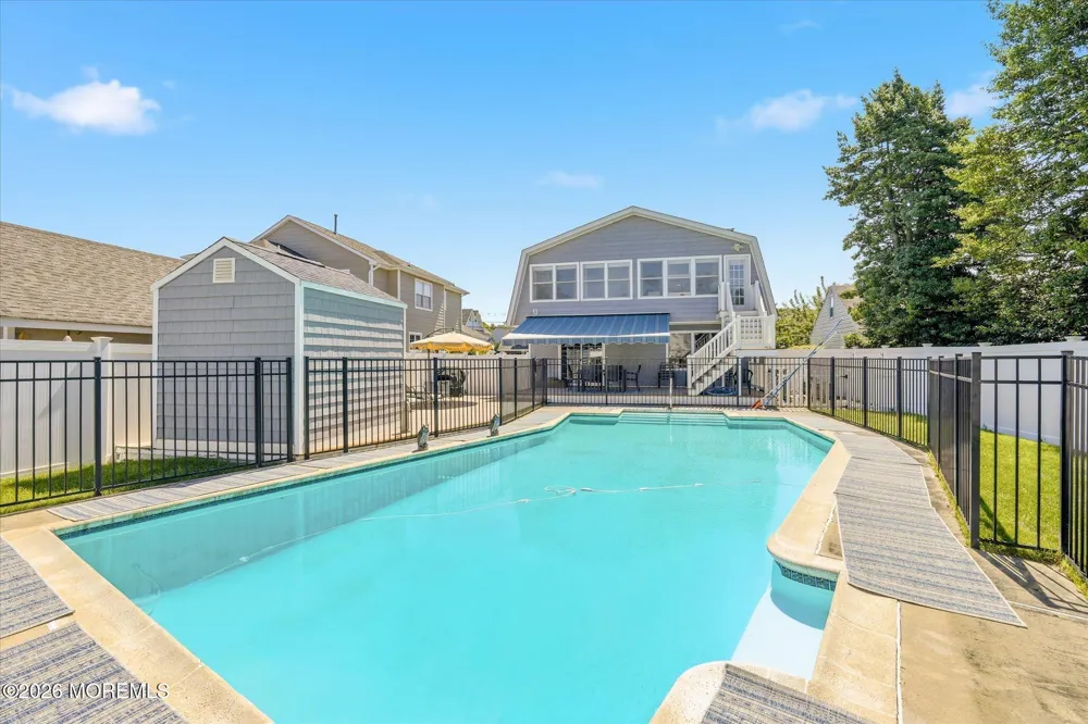 1709 Beverly Avenue Spring Lake Heights, NJ 07762