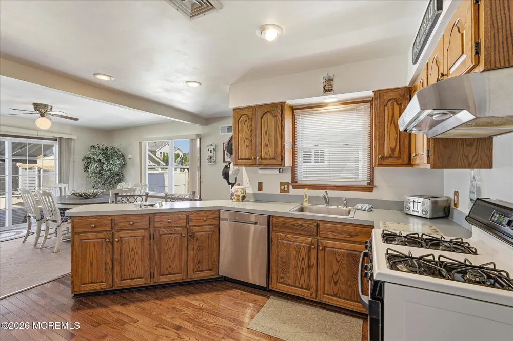 1709 Beverly Avenue Spring Lake Heights, NJ 07762