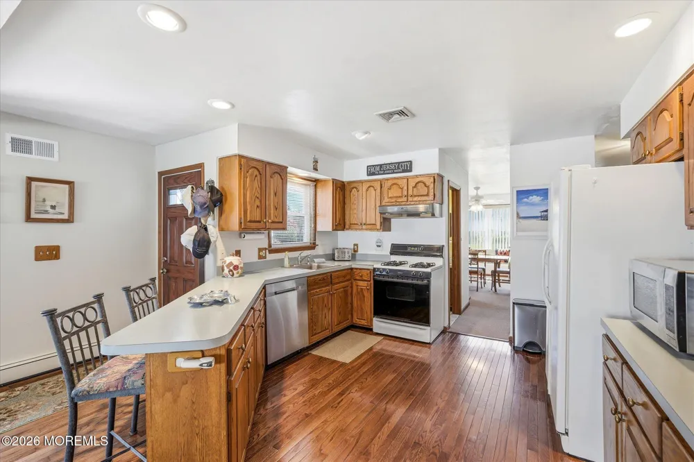 1709 Beverly Avenue Spring Lake Heights, NJ 07762