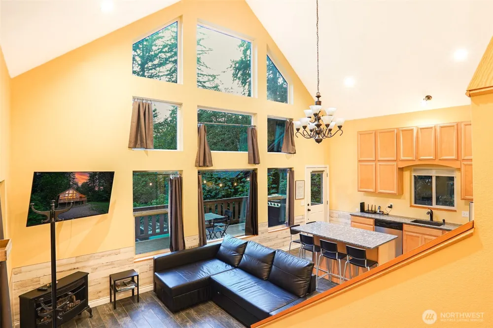 7548 Olsen Drive Glacier, WA 98244