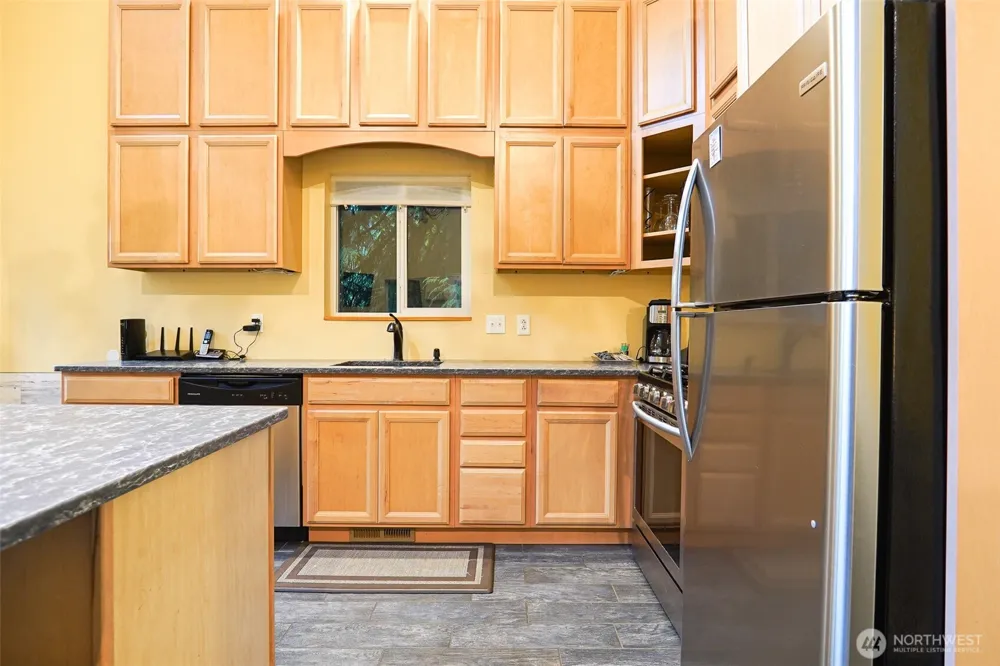 7548 Olsen Drive Glacier, WA 98244