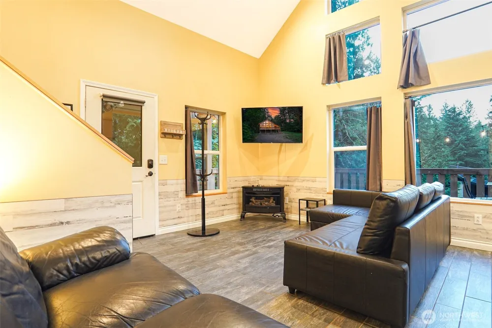 7548 Olsen Drive Glacier, WA 98244