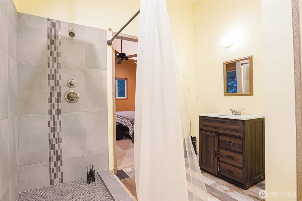 7548 Olsen Drive Glacier, WA 98244
