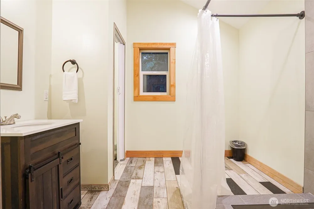 7548 Olsen Drive Glacier, WA 98244